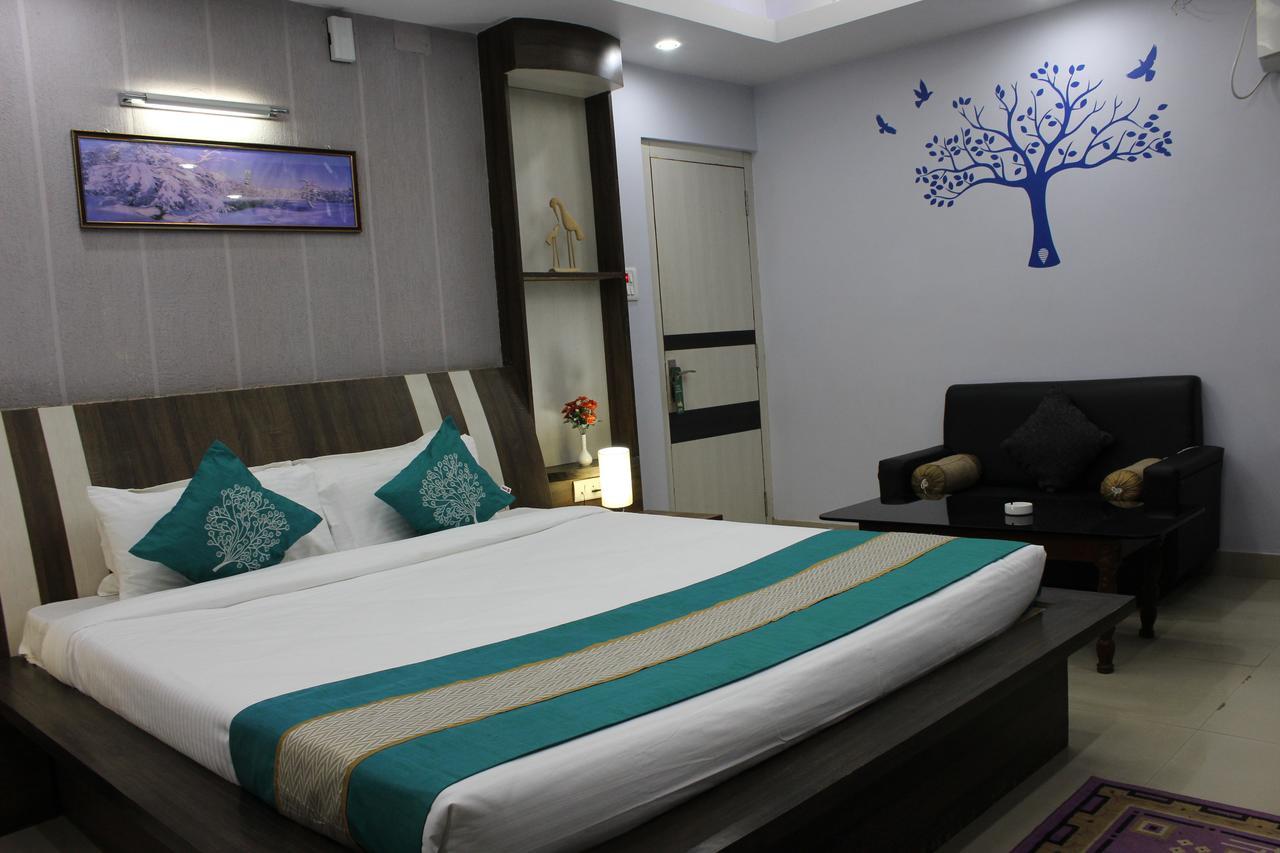 Hotel Cradle Inn Ранчи Экстерьер фото