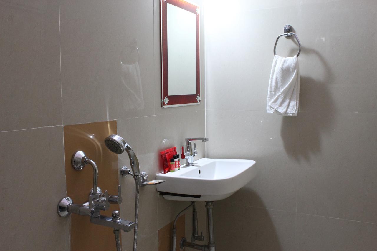 Hotel Cradle Inn Ранчи Экстерьер фото