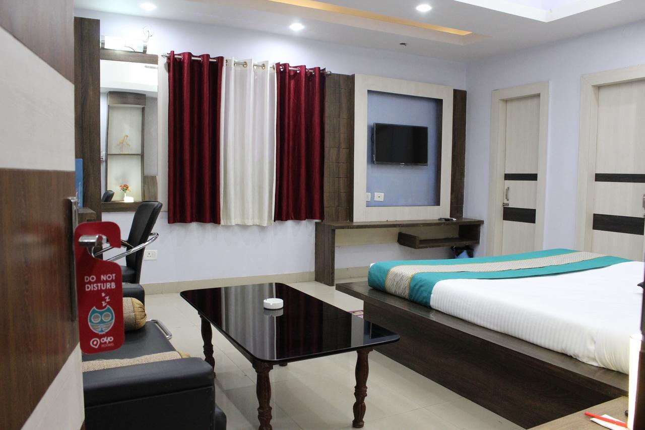 Hotel Cradle Inn Ранчи Экстерьер фото